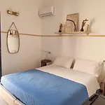 Couette-café Via Napoli