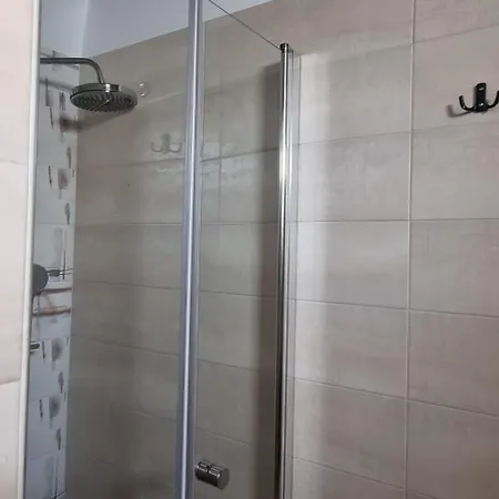 ベッド・アンド・ブレックファスト Via Napoli レヴェラーノ