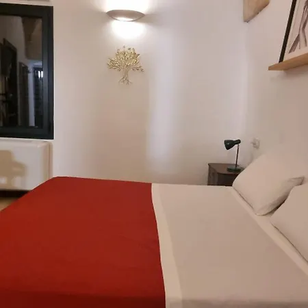 Via Napoli 3*