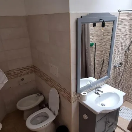 Via Napoli فندق مبيت وإفطار ليفيرانو