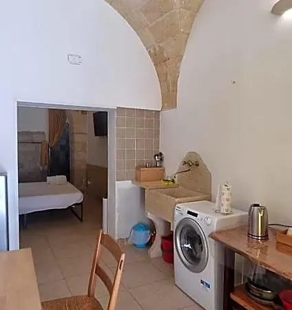 فندق مبيت وإفطار Via Napoli 3*