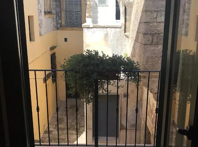 Via Napoli 4* Leverano